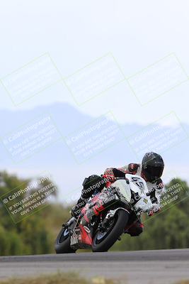 media/Apr-05-2024-Apex Assassins-CVMA Friday Practice (Fri) [[ee2ef04f2b]]/3-Racer 2/Session 4 (Turn 9 Entry)/